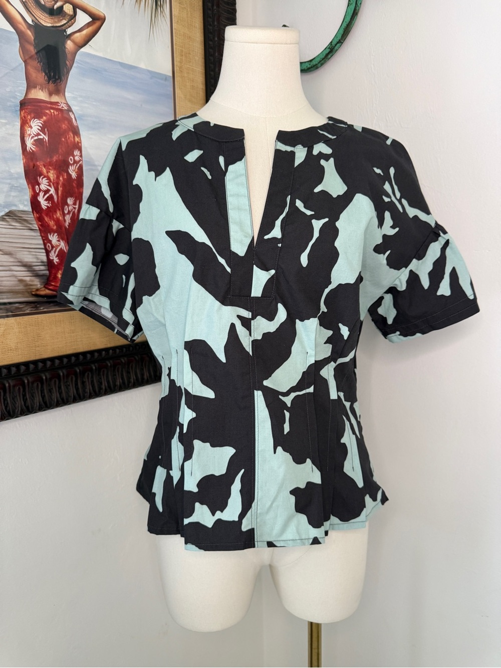 Banana Republic Black and Mint Green Abstract Print Top